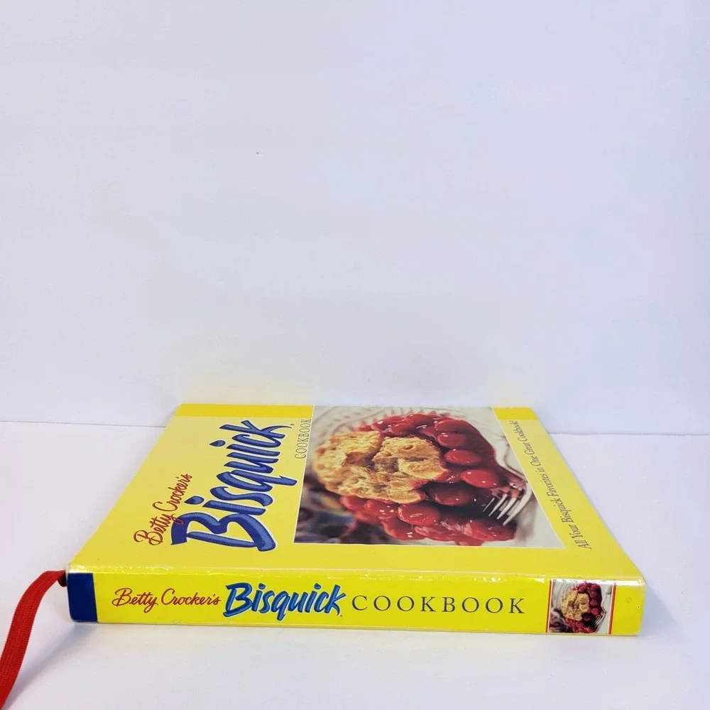 Betty Crocker Bisquick Cookbook Hardback Spiral Bound Recipes Book 2000's Era